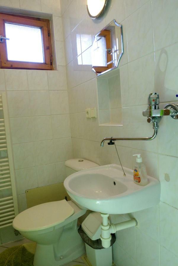 Apartman Pri Zamocku Bešeňová Buitenkant foto
