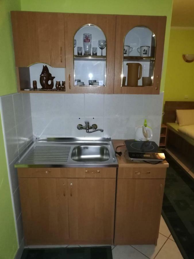 Apartman Pri Zamocku Bešeňová Buitenkant foto